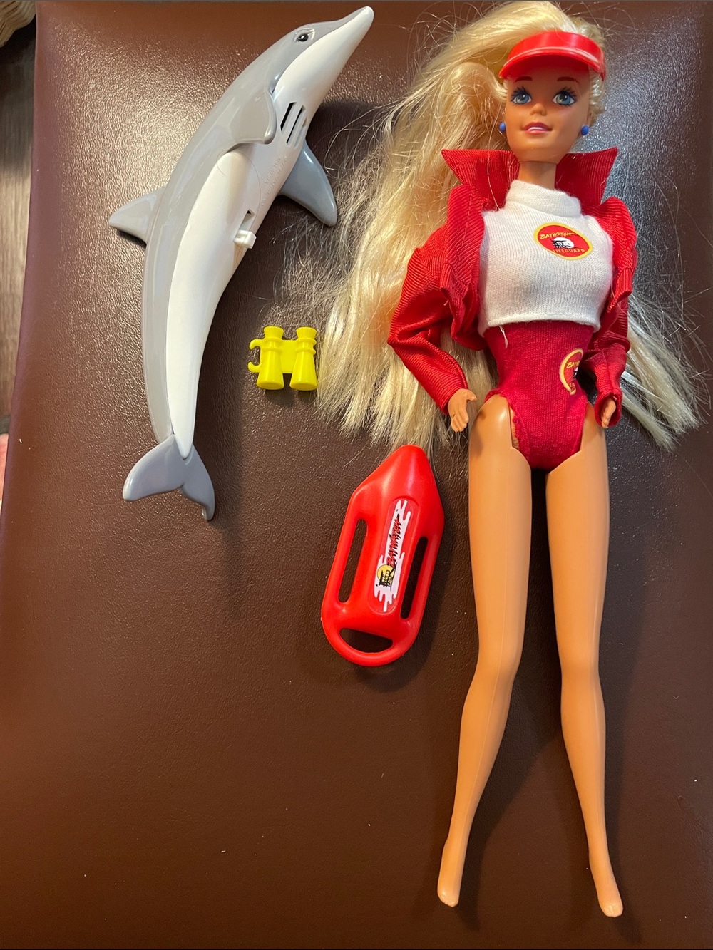 VTG 1994 Baywatch Barbie & 8” Dolphin with talking sounds & accessories